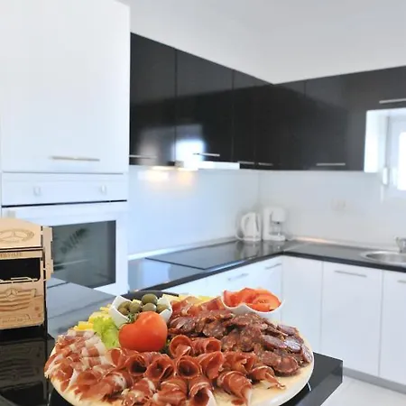 Apartmant Shine Luxury Lägenhet *
