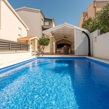 Apartmant Shine Luxury Appartamento *