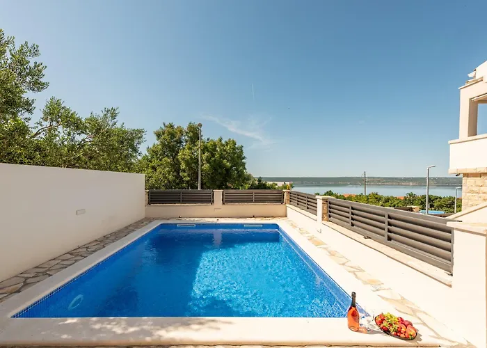 Apartmant Shine Luxury Maslenica