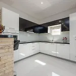 Apartmant Shine Luxury Lejlighed