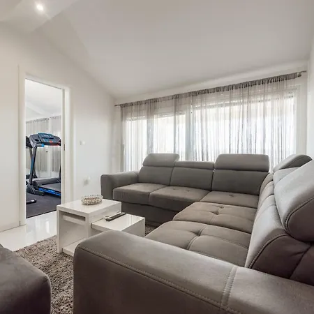 Apartament Apartmant Shine Luxury